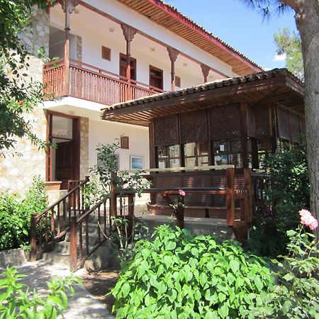 אולודניץ Elze Hotel מראה חיצוני תמונה