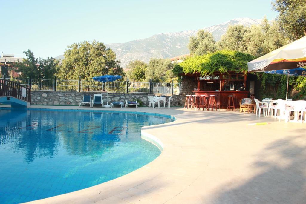 אולודניץ Elze Hotel מראה חיצוני תמונה