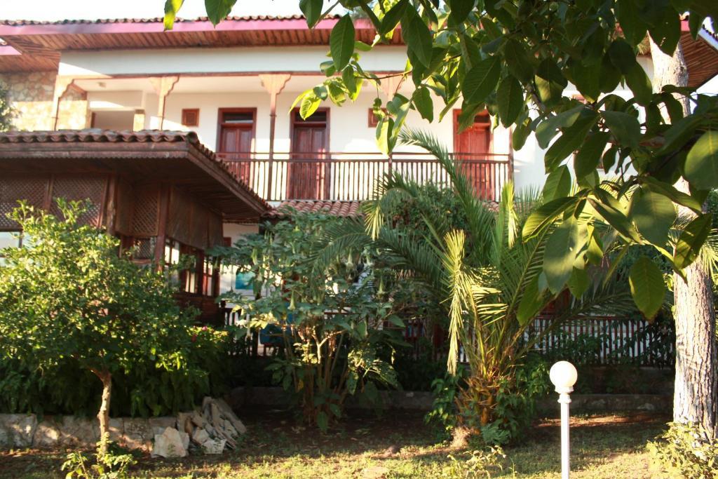 אולודניץ Elze Hotel מראה חיצוני תמונה